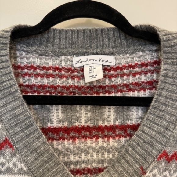 NWoT London Kaye Cropped Christmas Sweater Vest Women’s Size Medium - Picture 2 of 3